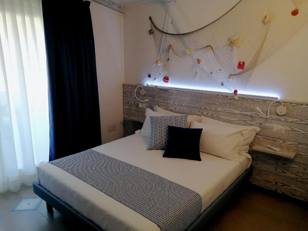 Gi & Ro Al Mare Bed and Breakfast Castelsardo Buitenkant foto