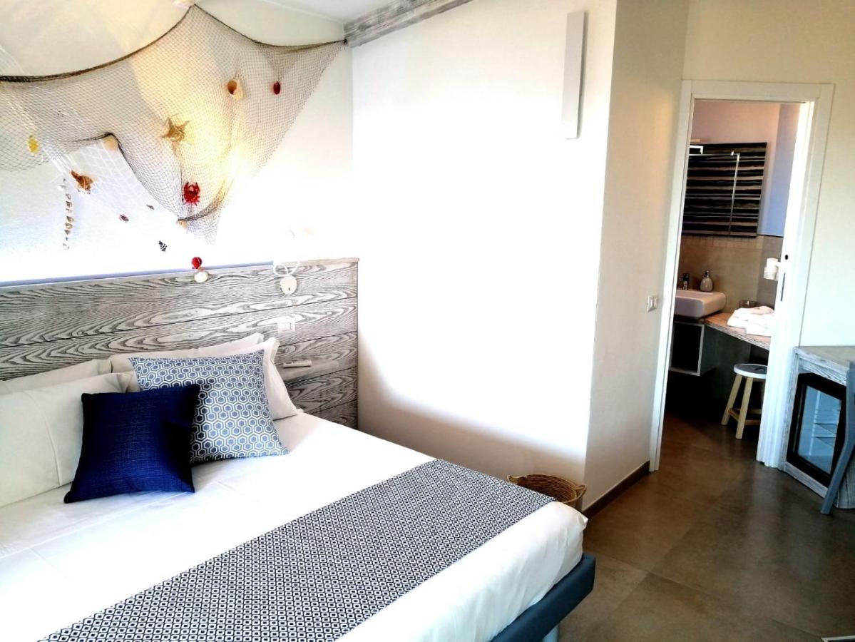 Gi & Ro Al Mare Bed and Breakfast Castelsardo Buitenkant foto